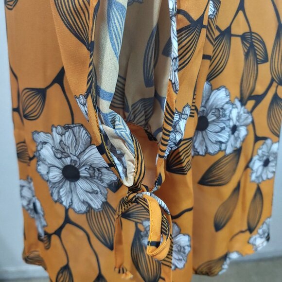 WET Swimwear Mia Cut Out Tunic Beach Coverup - Picture 4 of 10